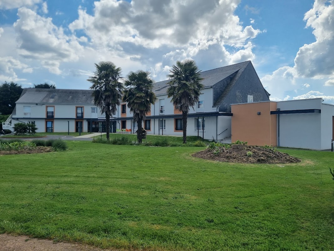 EHPAD La Roseraie - Photo 2 sur 4 - Intérieur et espaces communs