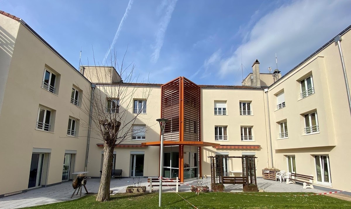 EHPAD Résidence Chantefontaine à Jussey - Photo 2 sur 5 - Intérieur et espaces communs