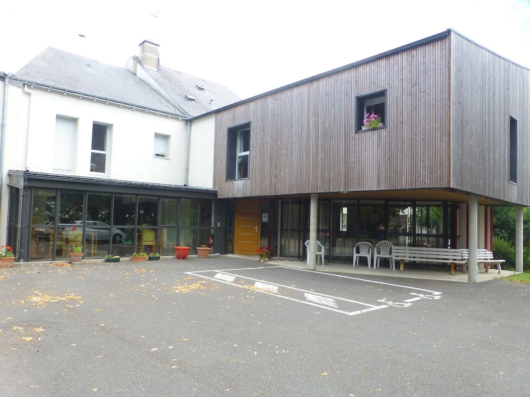 Photo de EHPAD Bois Soleil, EHPAD à CHEMILLE SUR DEME