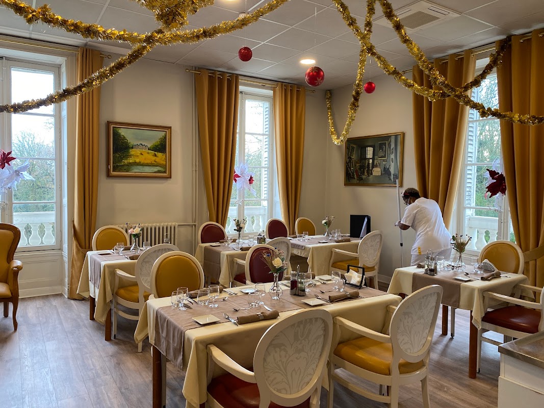 EHPAD Korian Château de Lormoy - Photo 4 sur 5 - Espaces de vie