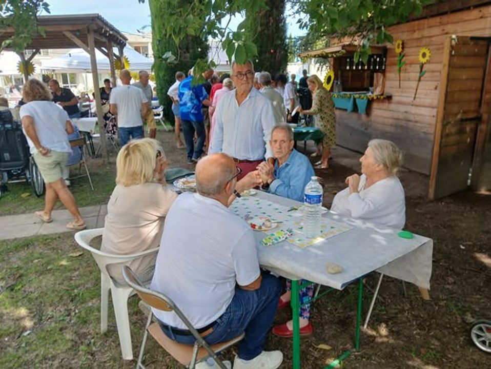 EHPAD - Résidence Les Peupliers - Photo 5 sur 5 - Environnement et extérieurs