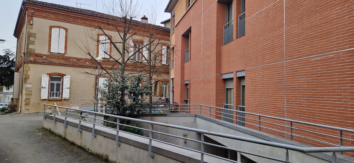 EHPAD Faux-Bourg Saint-Adrien - Photo 5 sur 5 - Environnement et extérieurs