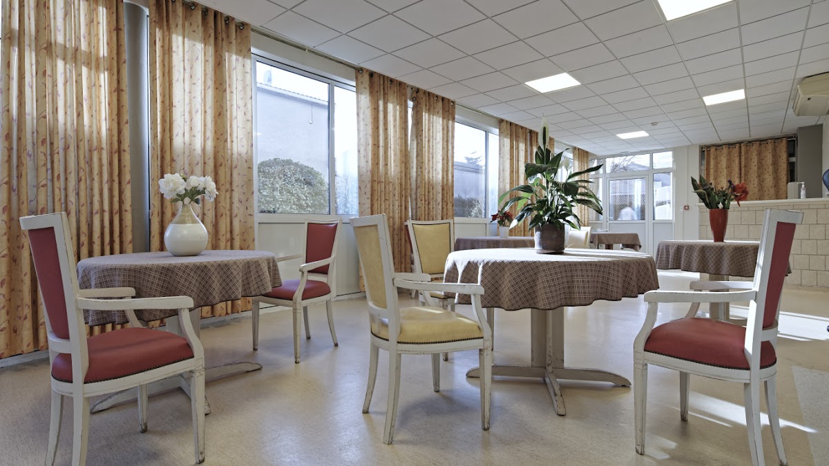 EHPAD Les Tamaris - Photo 4 sur 5 - Espaces de vie