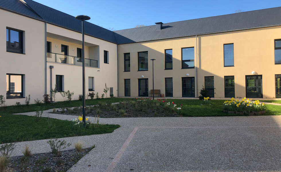 Photo de EHPAD - Résidence de la Colline, EHPAD à CHATEAU RENARD