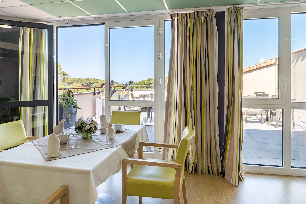 EHPAD Korian La Pinède - Photo 5 sur 5 - Environnement et extérieurs