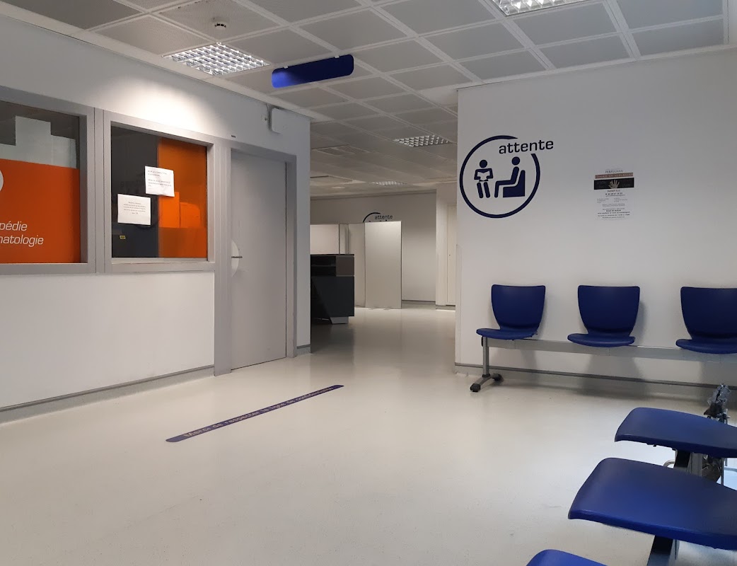 Centre hospitalier de Perpignan - Photo 2 sur 5 - Intérieur et espaces communs