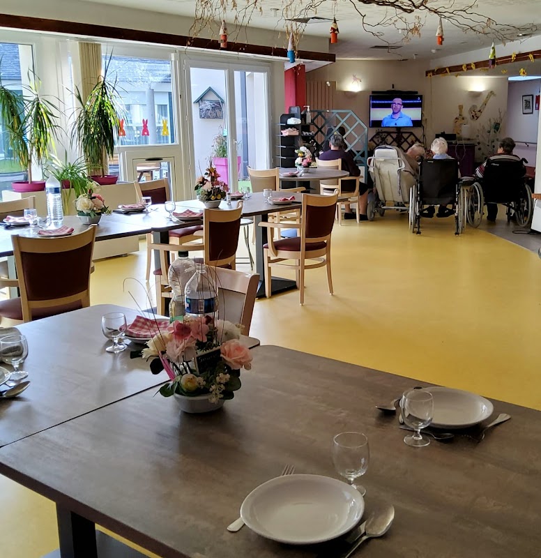 EHPAD Résidence Saint-Emilion Coallia - Photo 2 sur 5 - Intérieur et espaces communs