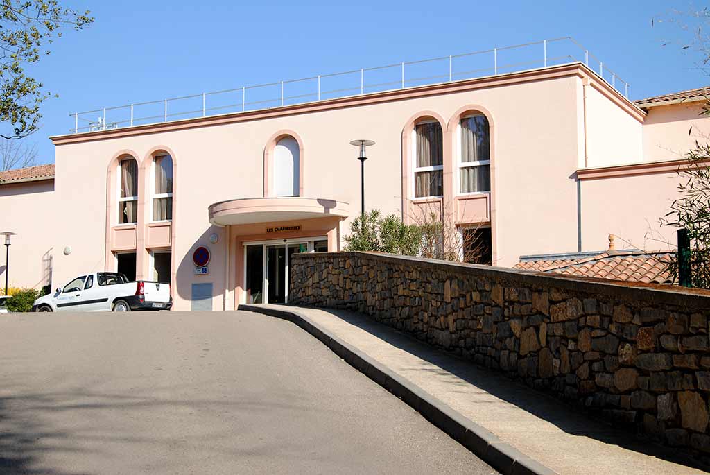 EHPAD Fondation Rollin - Photo 2 sur 3 - Intérieur et espaces communs