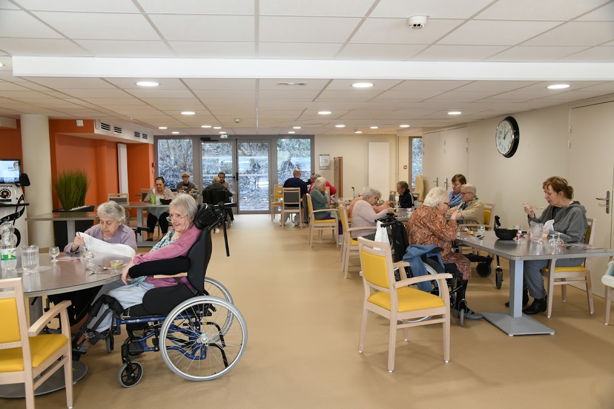 EHPAD Les Balcons de l'Ile-Barbe - Photo 4 sur 5 - Espaces de vie