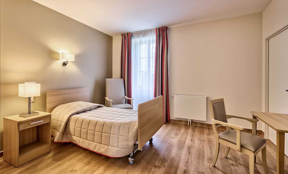 EHPAD - Résidence Le Cèdre - Photo 2 sur 5 - Intérieur et espaces communs