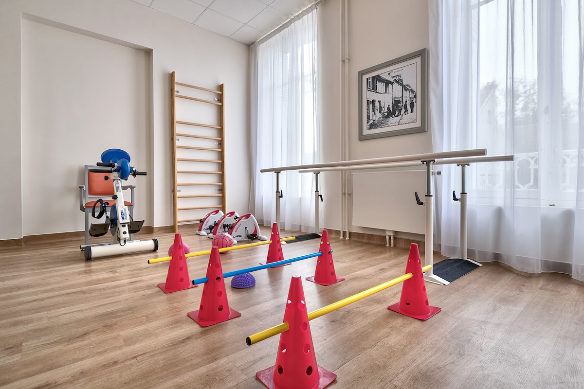 EHPAD - Résidence Le Cèdre - Photo 5 sur 5 - Environnement et extérieurs