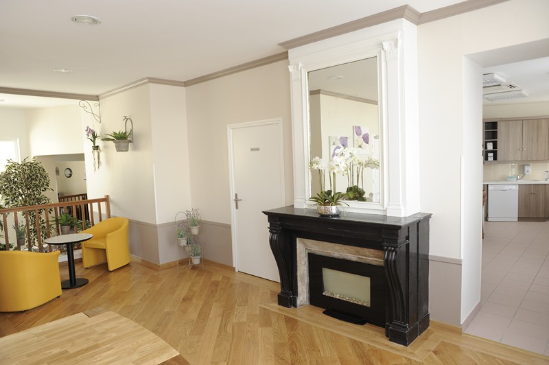 Résidence de la Haute Porte EHPAD de Guines - Photo 4 sur 5 - Espaces de vie