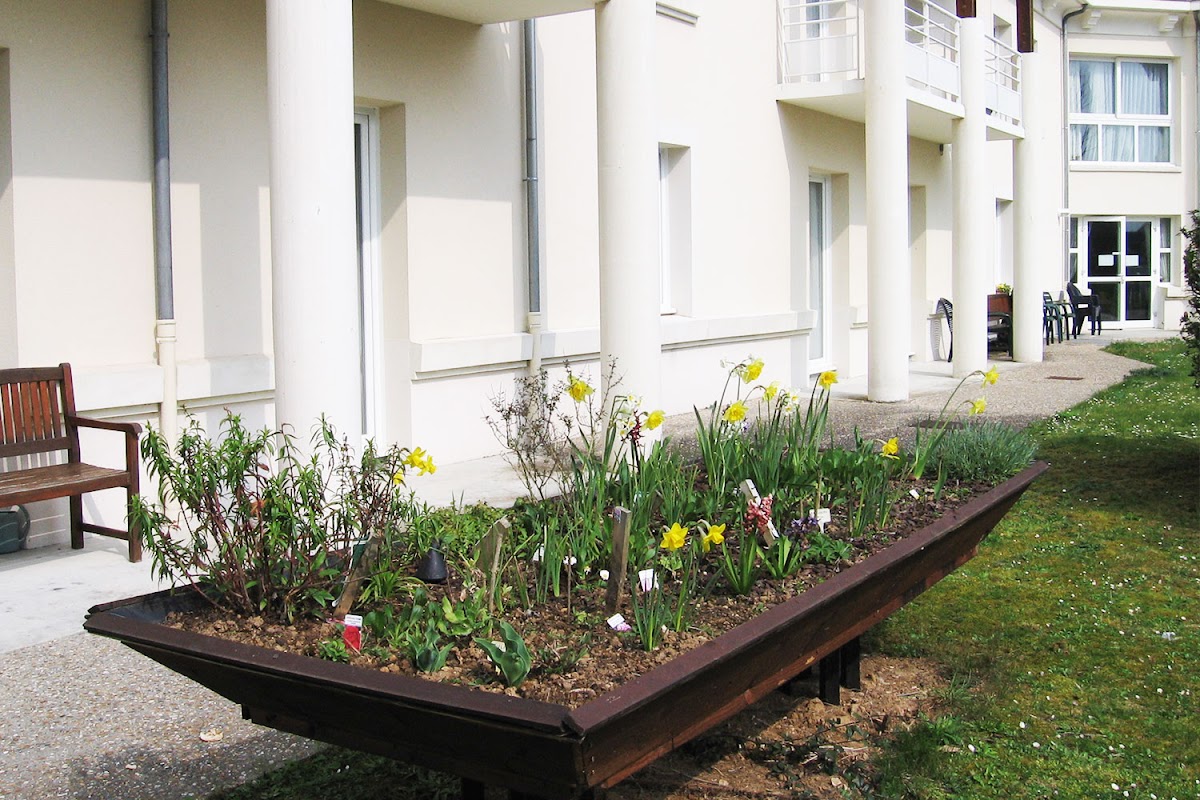 EHPAD Résidence Soleil - Photo 2 sur 4 - Intérieur et espaces communs