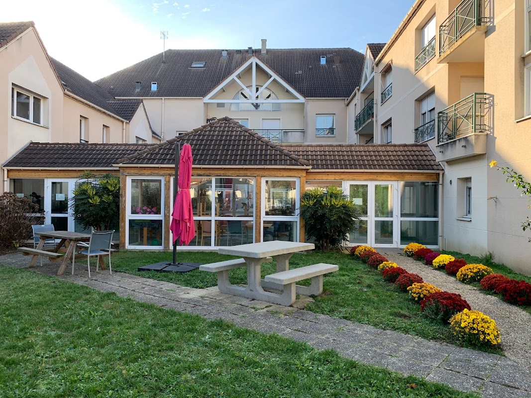 EHPAD La Chapelle - Photo 2 sur 5 - Intérieur et espaces communs