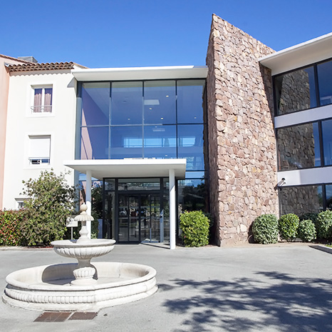 Photo de La Maison des Micocouliers, EHPAD à ROQUEBRUNE SUR ARGENS