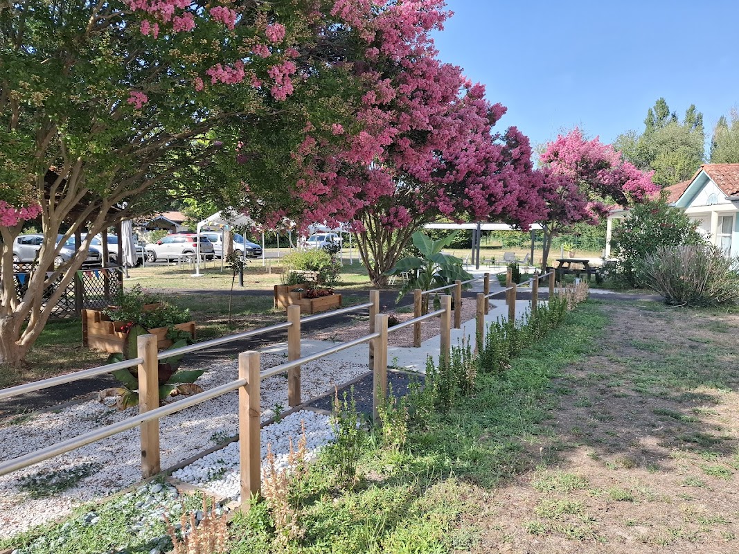 Photo de EHPAD Résidence Mirambeau, EHPAD à ST VIVIEN DE MEDOC