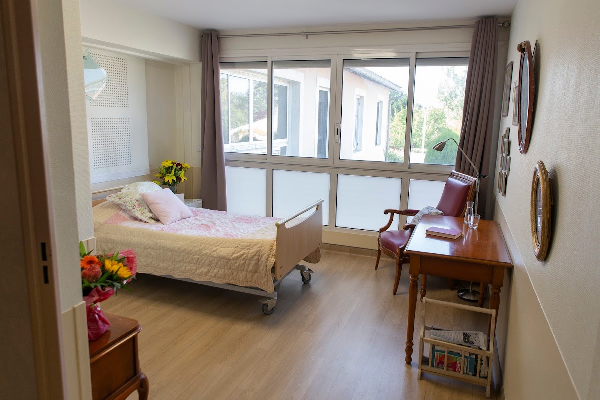 EHPAD Les Opalines Arles - Photo 2 sur 5 - Intérieur et espaces communs