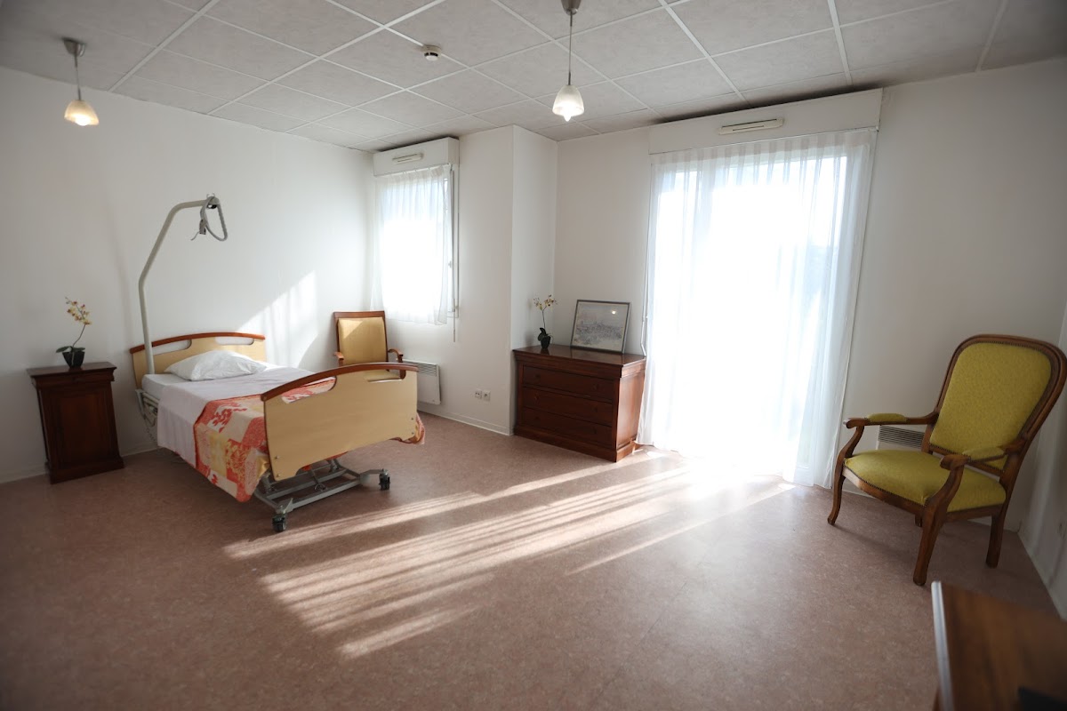 Association l'Agora EHPAD La Verte Colline - Photo 3 sur 5 - Chambres et hébergement