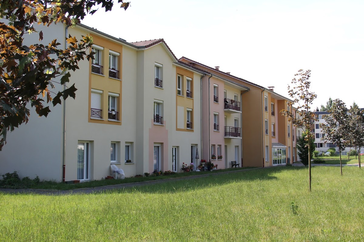 Association l'Agora EHPAD La Verte Colline - Photo 2 sur 5 - Intérieur et espaces communs