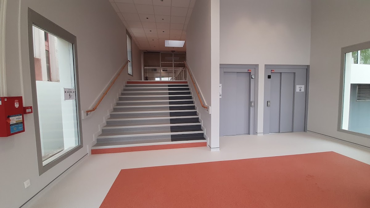 USLD Centre hospitalier d'Oloron Sainte-Marie - Photo 5 sur 5 - Environnement et extérieurs