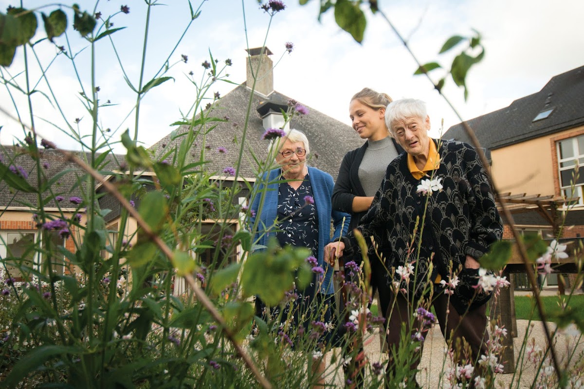 EHPAD Résidence L'Abbaye - Photo 5 sur 5 - Environnement et extérieurs