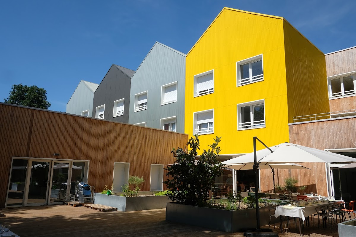 EHPAD Renoir - Photo 5 sur 5 - Environnement et extérieurs