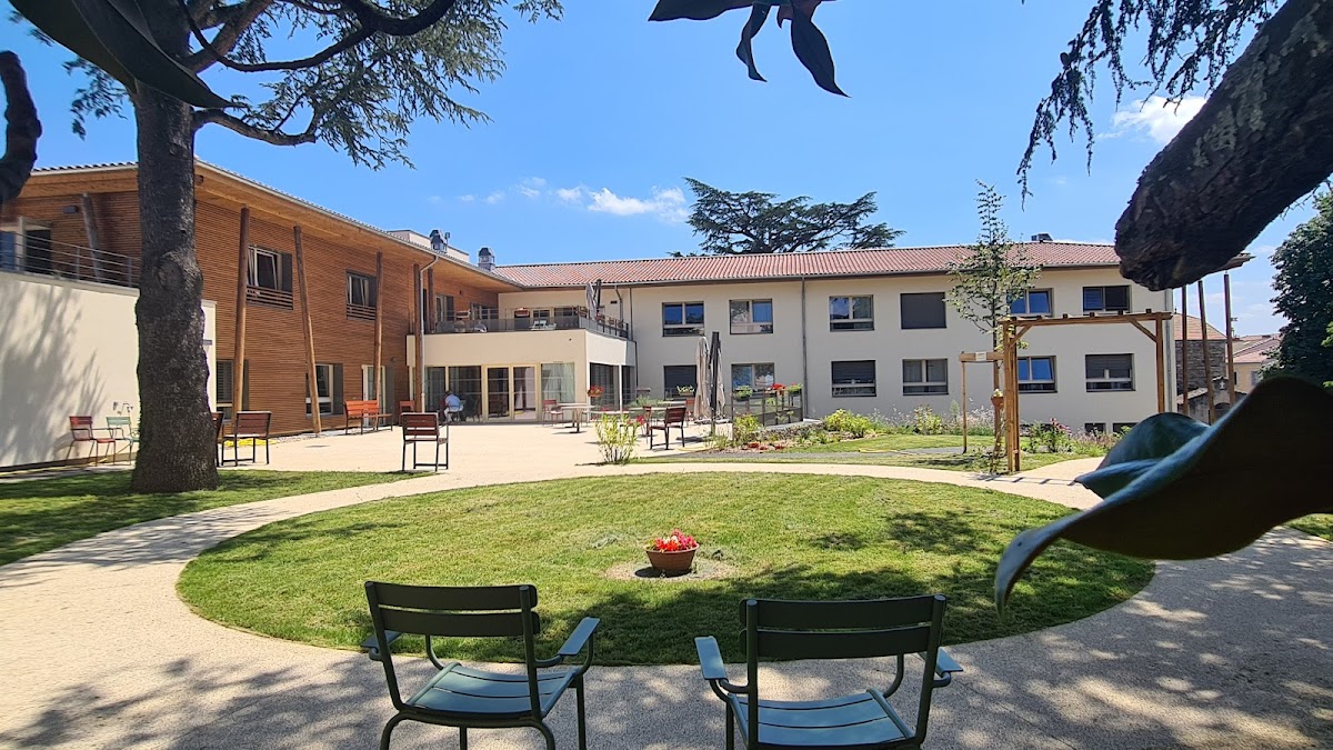 EHPAD public de Mornant - Photo 3 sur 5 - Chambres et hébergement