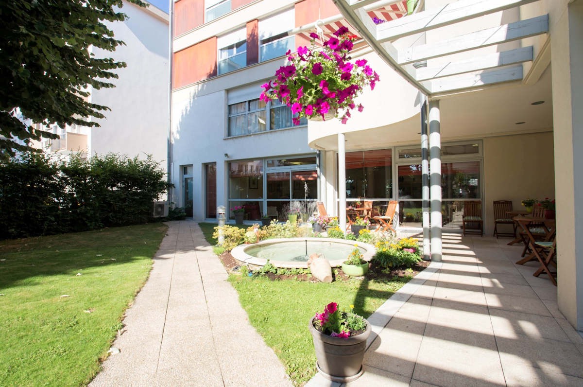 Photo de EHPAD Privé la Pergola, EHPAD à BOURG EN BRESSE