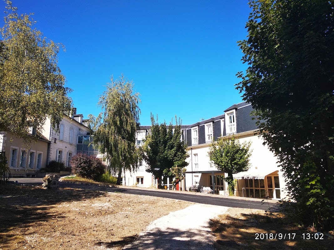 Photo de EHPAD Courson-les-Carrières, EHPAD à COURSON LES CARRIERES