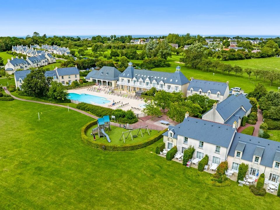 Photo de Foyer-Logement de Port-en-Bessin-Huppain, Résidence autonomie à PORT EN BESSIN HUPPAIN