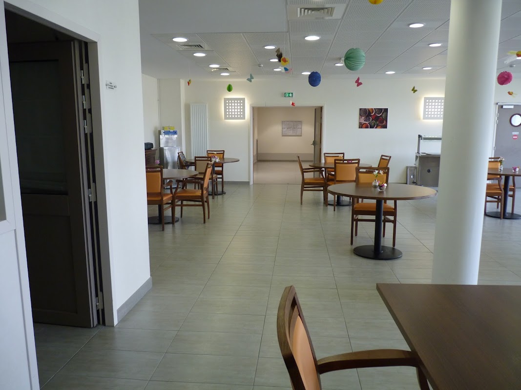 EHPAD La Source - Photo 5 sur 5 - Environnement et extérieurs