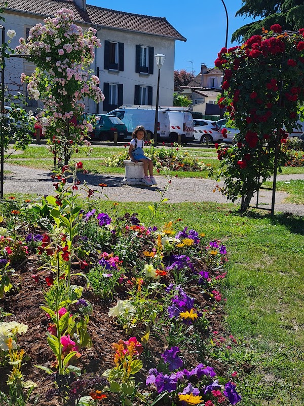 EHPAD La Roseraie - Photo 2 sur 5 - Intérieur et espaces communs