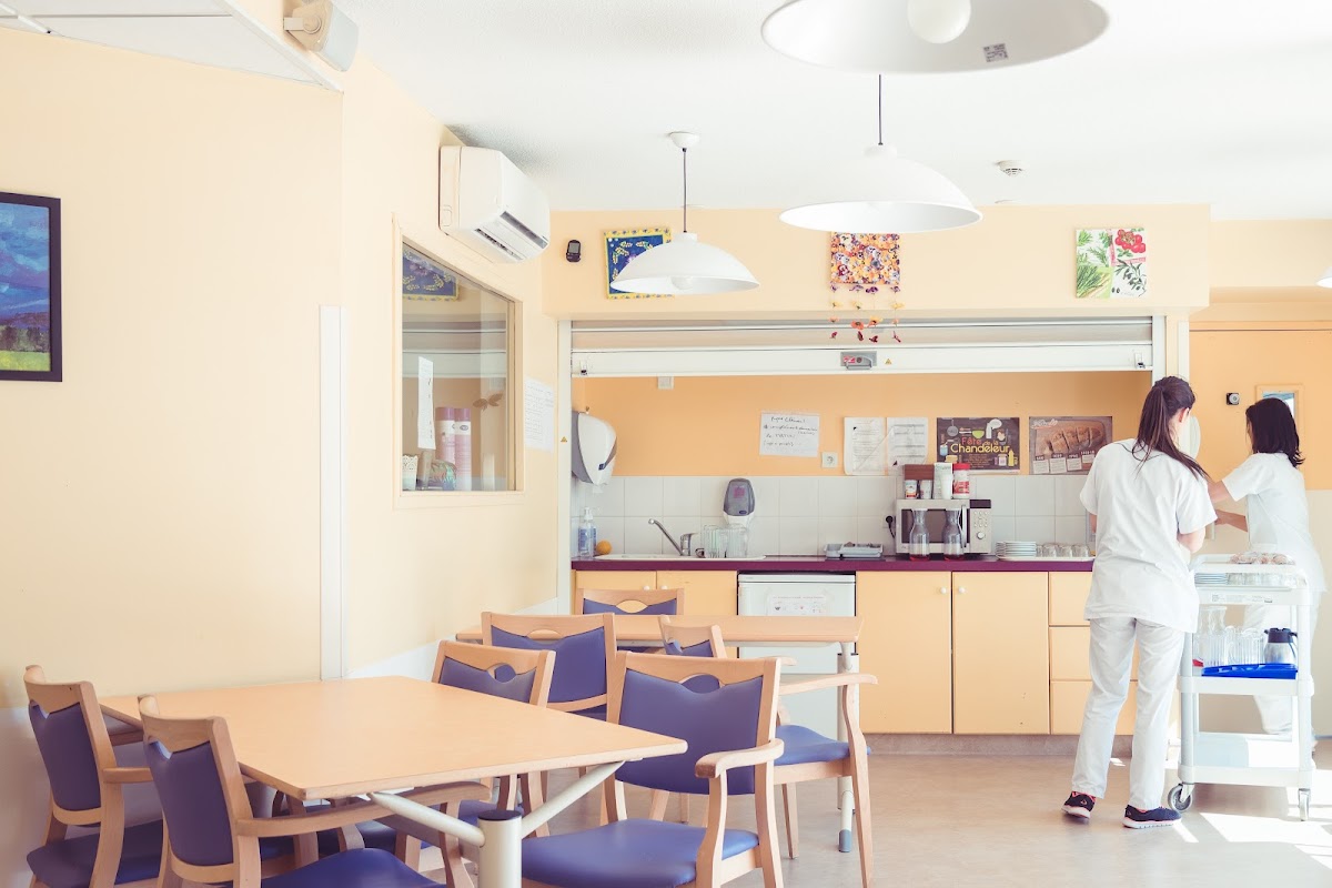 EHPAD Reyniès - Photo 4 sur 5 - Espaces de vie