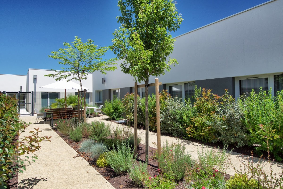 EHPAD Résidence Les Vignes - Photo 5 sur 5 - Environnement et extérieurs