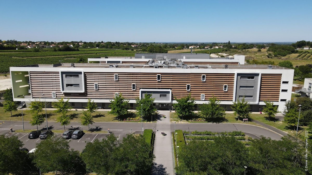 Photo de CH COGNAC - USLD - CTRE GERONTOL., ESLD à COGNAC