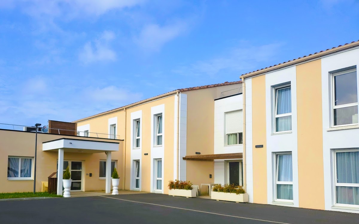 Photo de Les Jardins d'Iroise d'Aigre, EHPAD à AIGRE