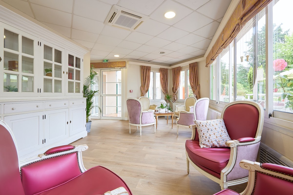 EHPAD Les Portes de Champagne - Photo 5 sur 5 - Environnement et extérieurs