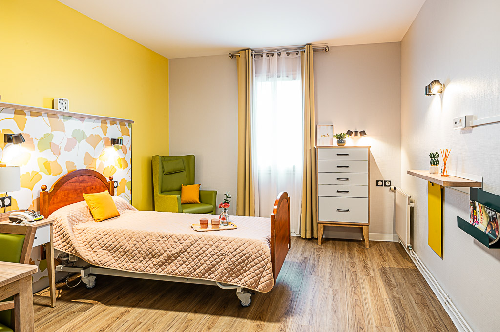 EHPAD Korian La Clairière aux chênes - Photo 2 sur 5 - Intérieur et espaces communs