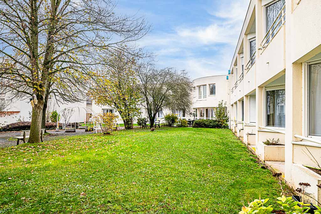 EHPAD Korian La Clairière aux chênes - Photo 5 sur 5 - Environnement et extérieurs