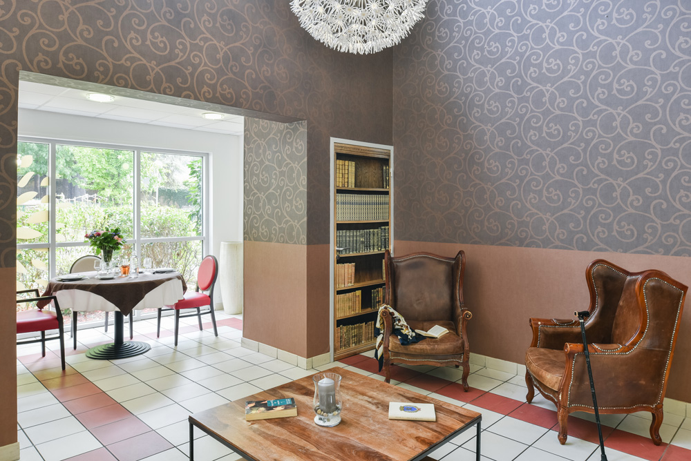 EHPAD Korian L'Astrée - Photo 2 sur 5 - Intérieur et espaces communs