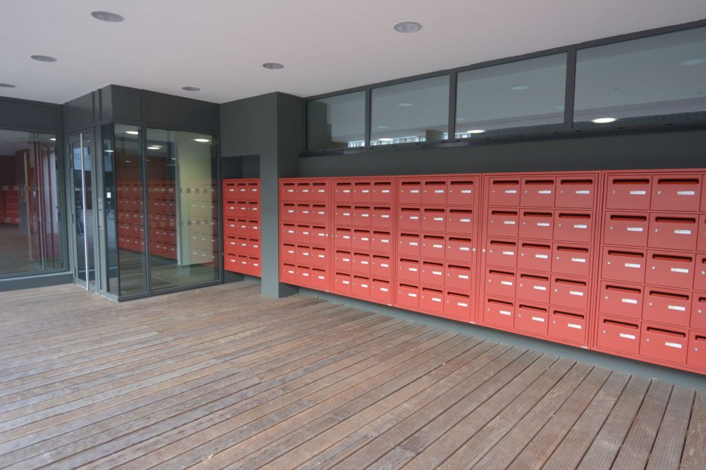 Foyer-Logement bièvre - Photo 5 sur 5 - Environnement et extérieurs