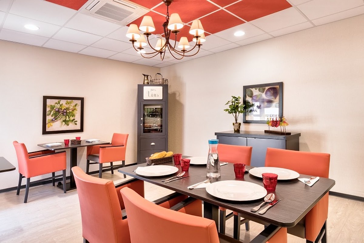 EHPAD - Résidence Olympe - Photo 5 sur 5 - Environnement et extérieurs