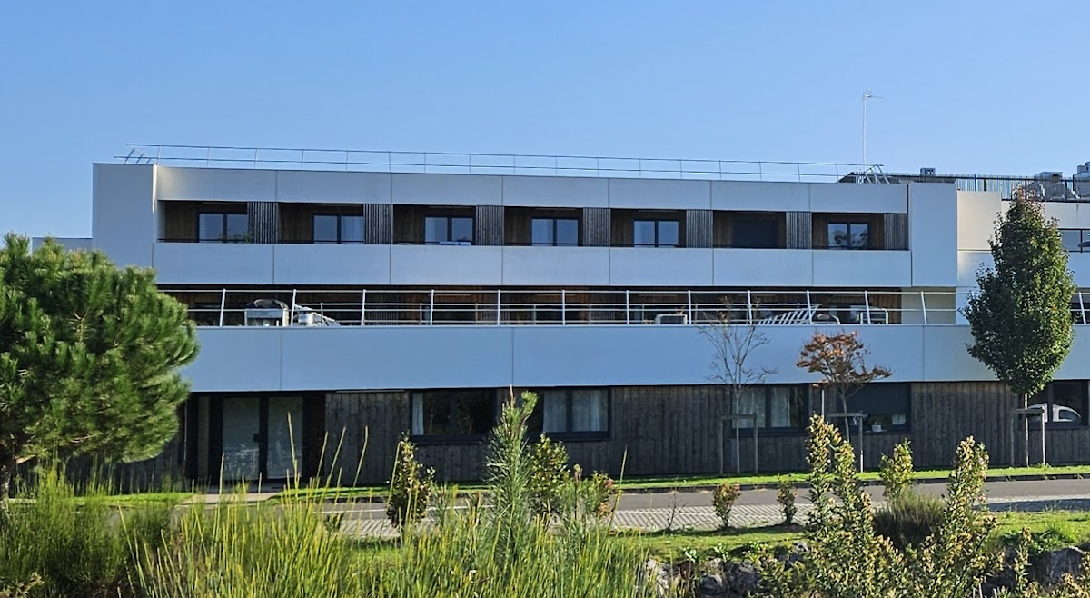 EHPAD Bernard-Lesgourgues - Photo 2 sur 3 - Intérieur et espaces communs