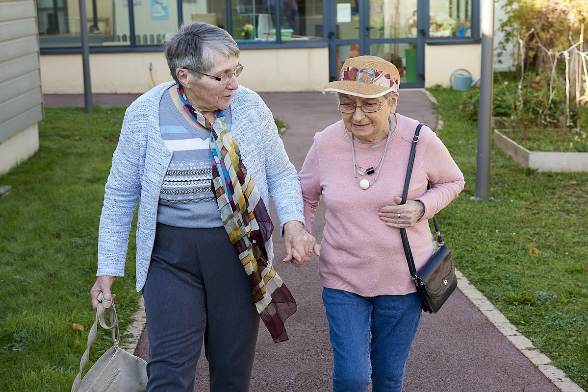 EHPAD Vivre Ensemble Regina Mundi - Photo 5 sur 5 - Environnement et extérieurs