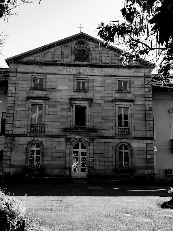 EHPAD Mont-Châtel - Photo 3 sur 3 - Chambres et hébergement