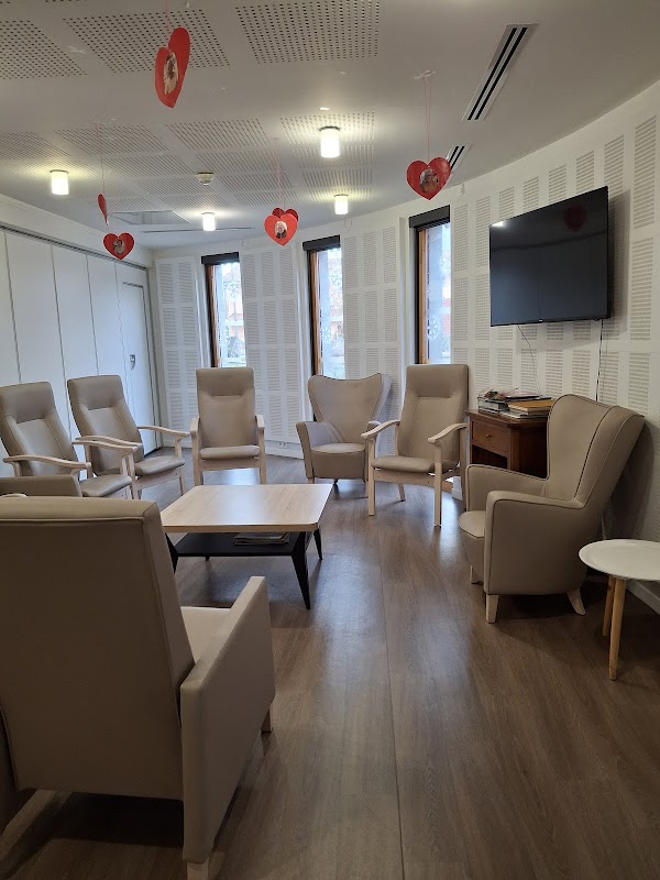 EHPAD Résidence le Chant du Ravinson - Photo 3 sur 5 - Chambres et hébergement