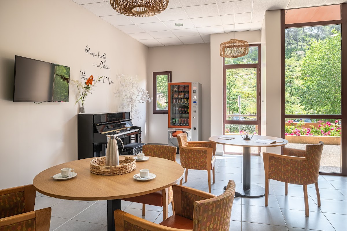 EHPAD Korian Le Domaine de Collongue - Photo 3 sur 5 - Chambres et hébergement