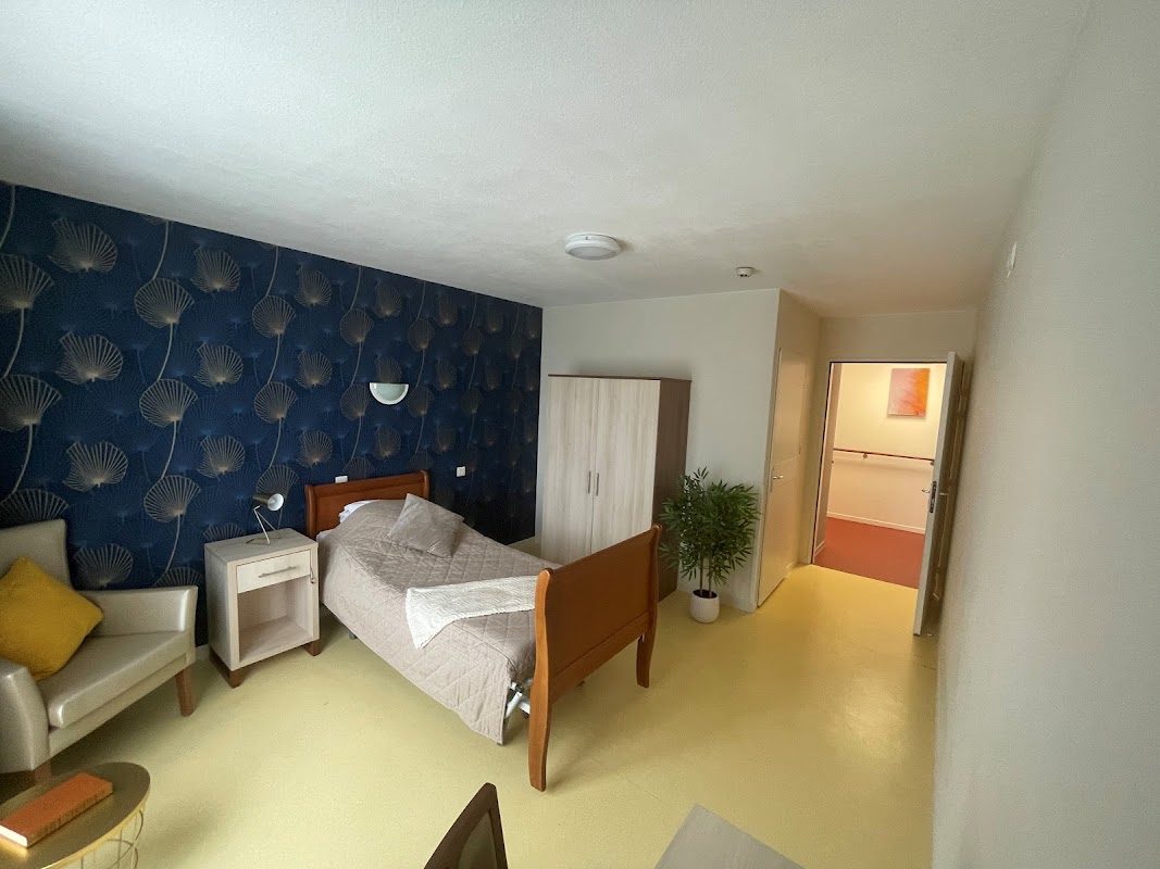 EHPAD Jeanne de Valois - Photo 3 sur 5 - Chambres et hébergement