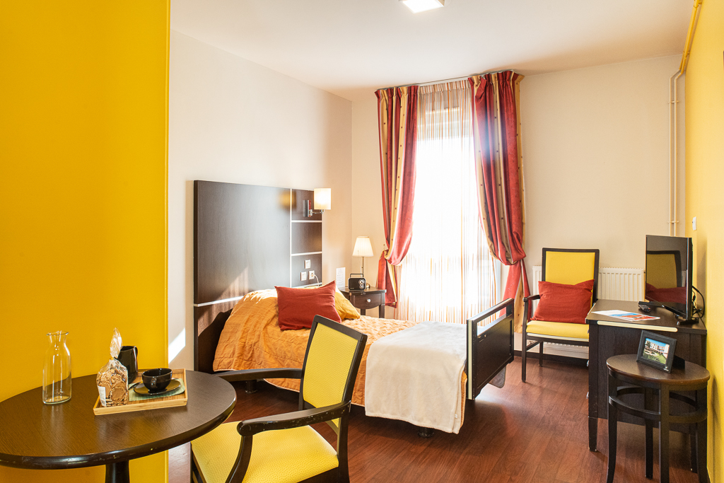 EHPAD Korian Les Rives de l'Odon - Photo 5 sur 5 - Environnement et extérieurs