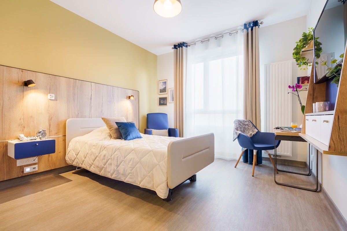 EHPAD Themis Lasplanes - Photo 2 sur 5 - Intérieur et espaces communs